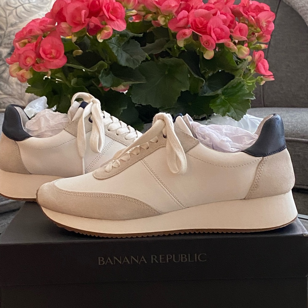 Banana Republic trainer gym shoe